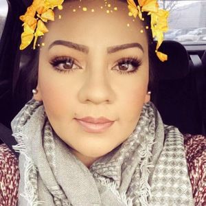 Meet your Posher, Elida j